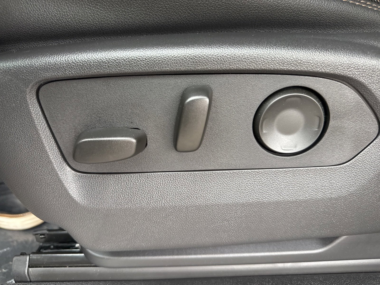 New 2025 Chevrolet Suburban High Country image 42