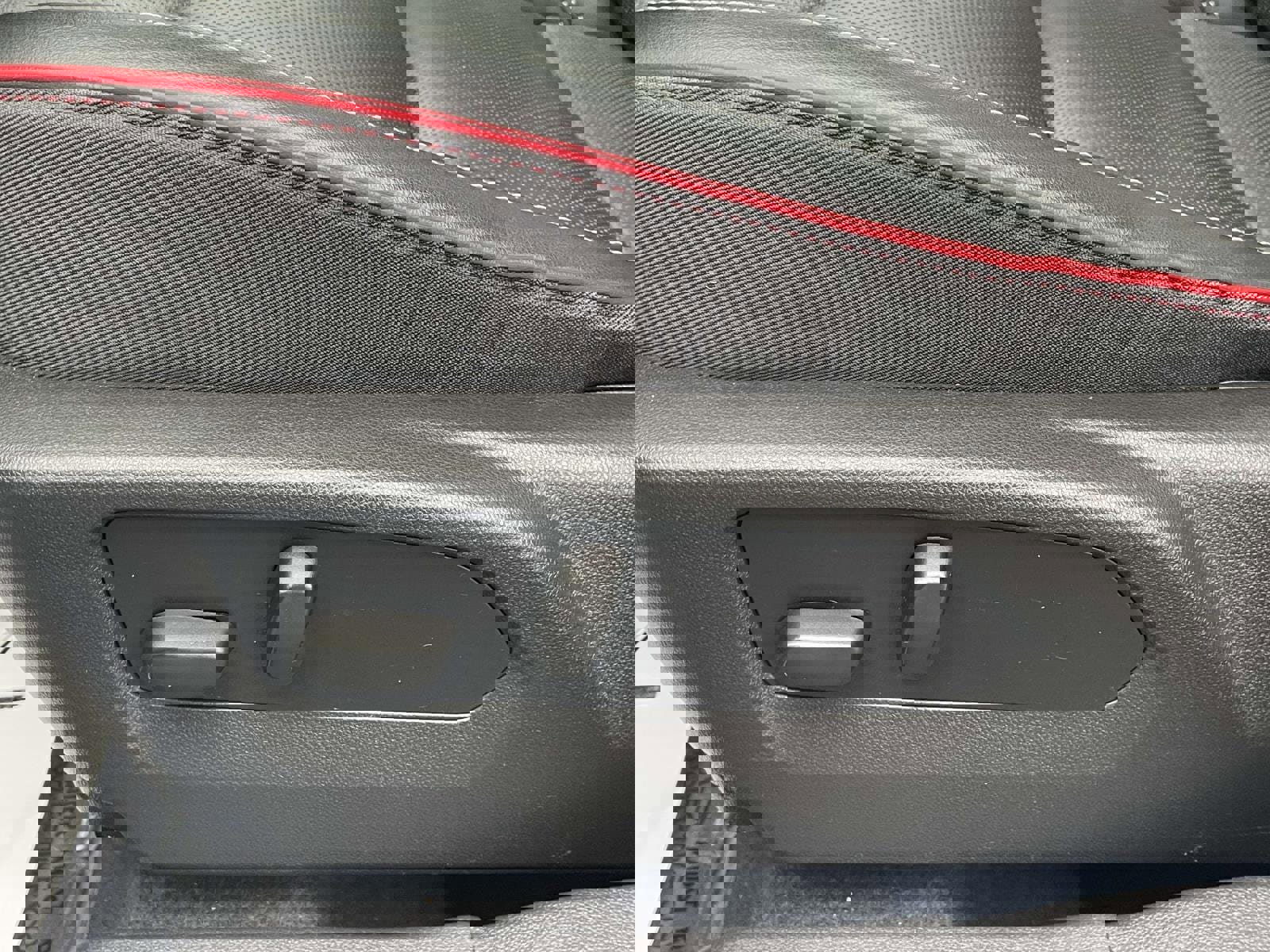 Used 2023 Buick Envision Essence w/ Sport Touring Package image 20