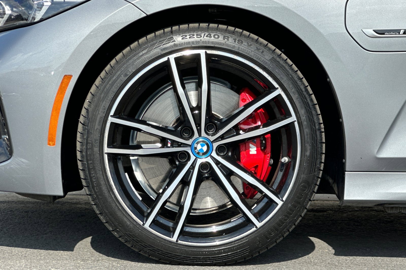 Used 2023 BMW 330e w/ M Sport Package image 25