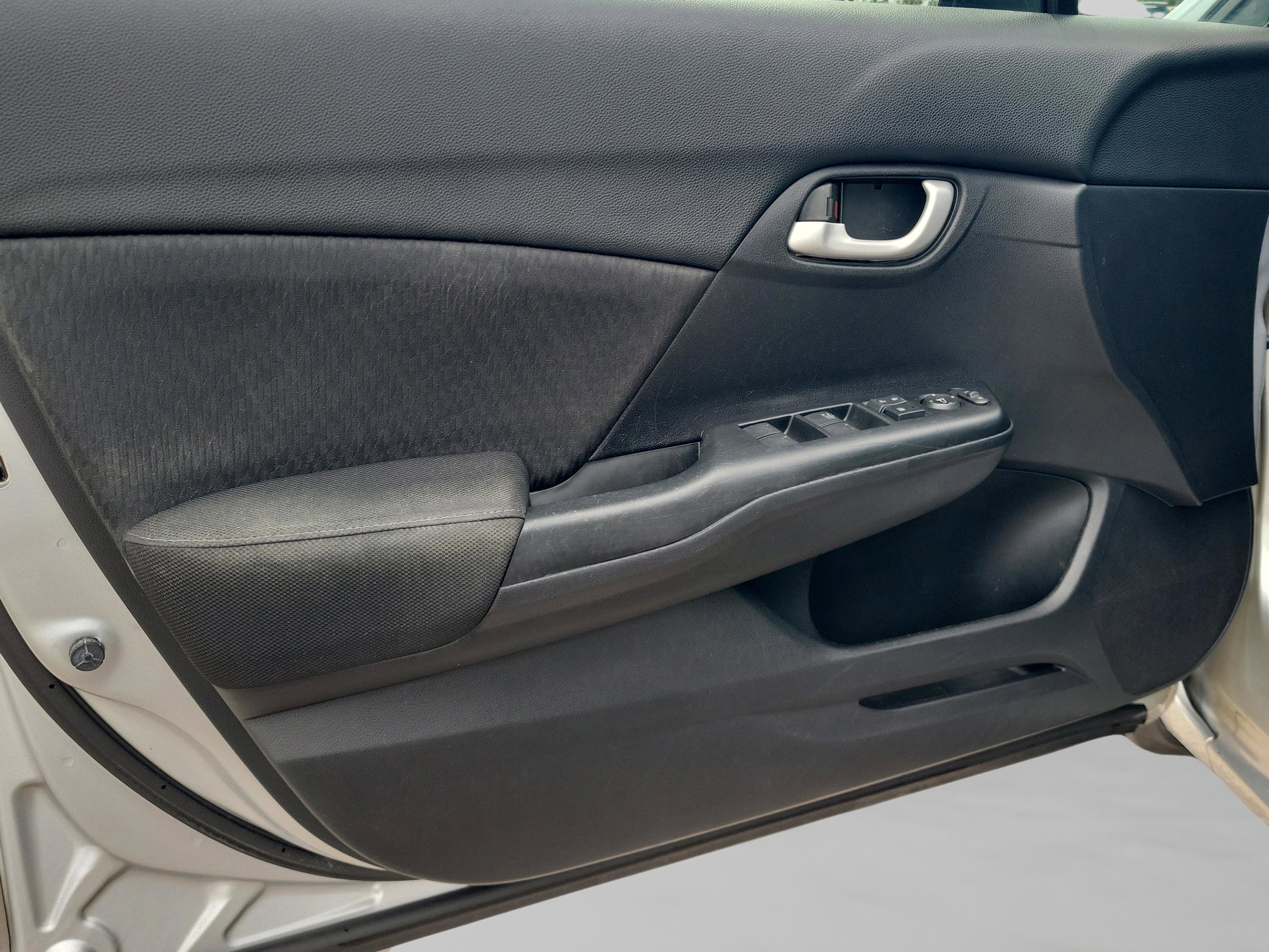 Used 2015 Honda Civic LX image 17