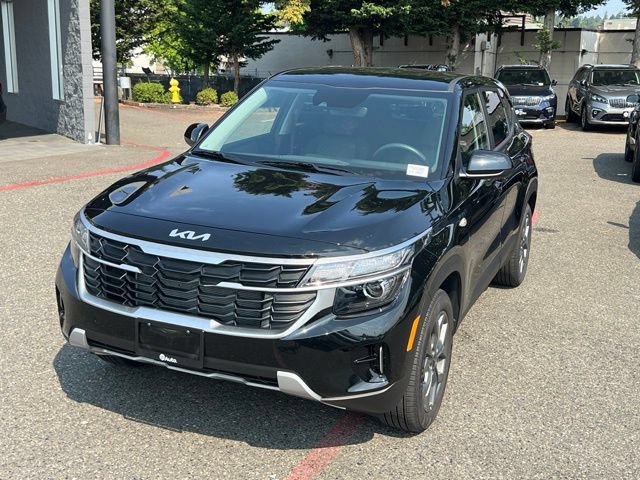 Used 2026 Kia Seltos LX AWD/4WD image 5