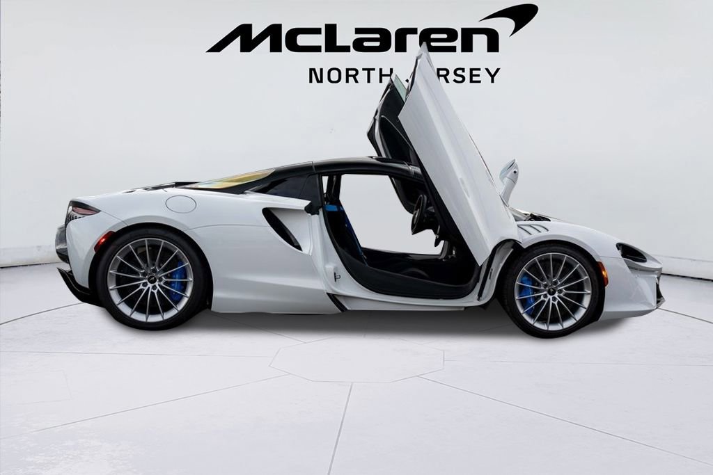 New 2026 McLaren Artura Spider image 9