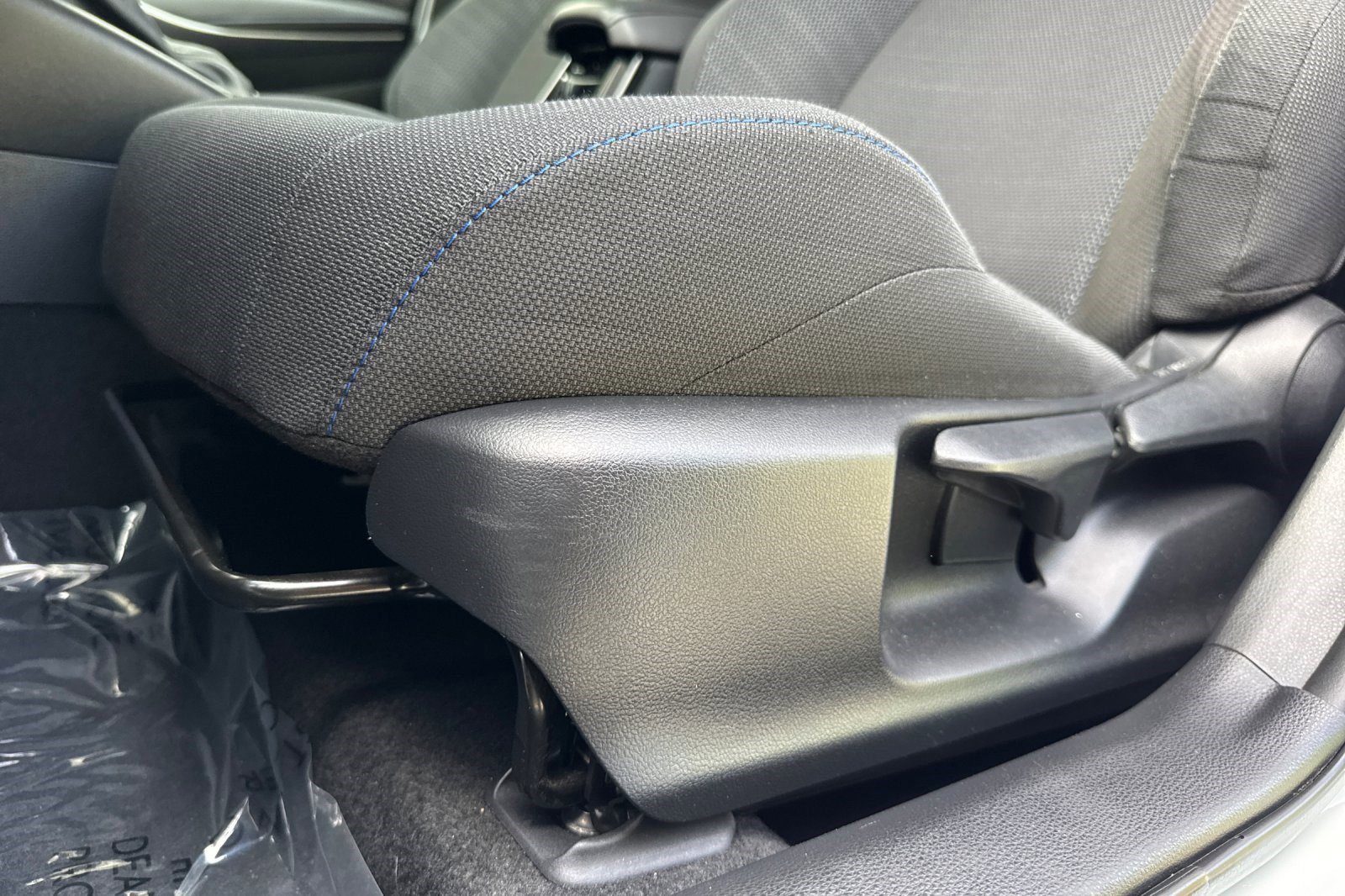 Used 2020 Toyota Corolla SE image 14