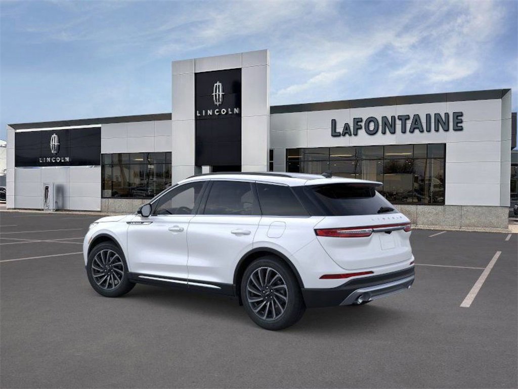 New 2026 Lincoln Corsair Reserve w/ Rear Removable Package Tray image 4