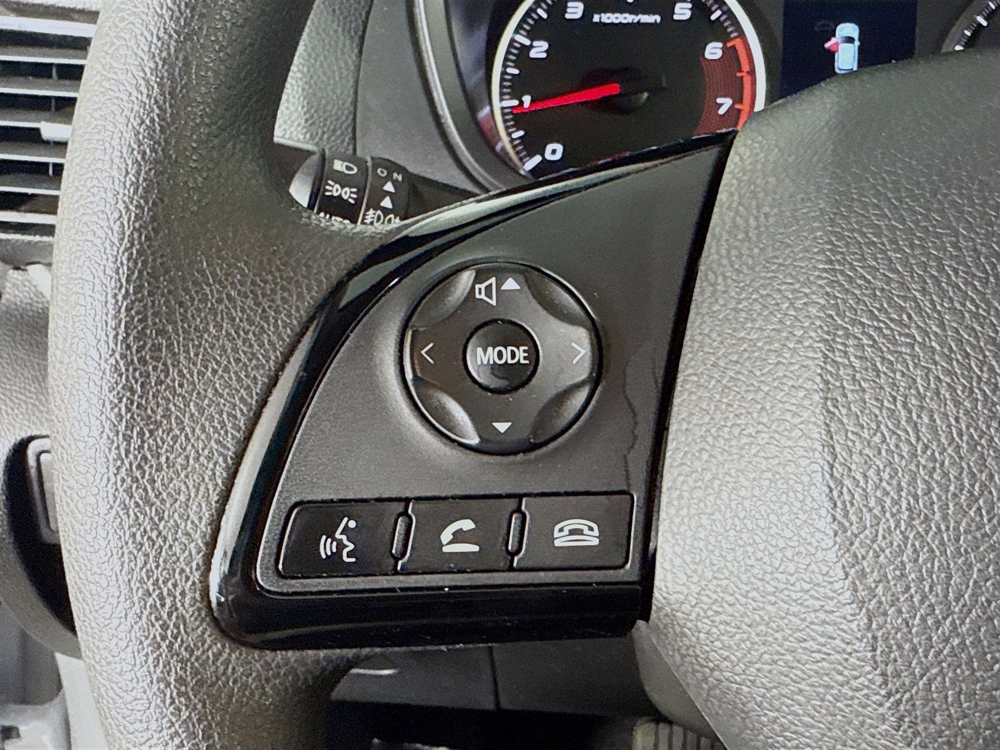 Used 2024 Mitsubishi Eclipse Cross Black Edition image 14