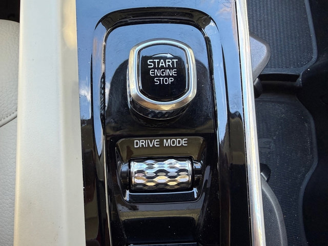 Used 2020 Volvo S60 T5 Momentum image 28