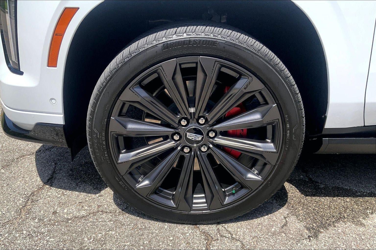 Certified 2026 Cadillac Escalade ESV V AWD/4WD image 9