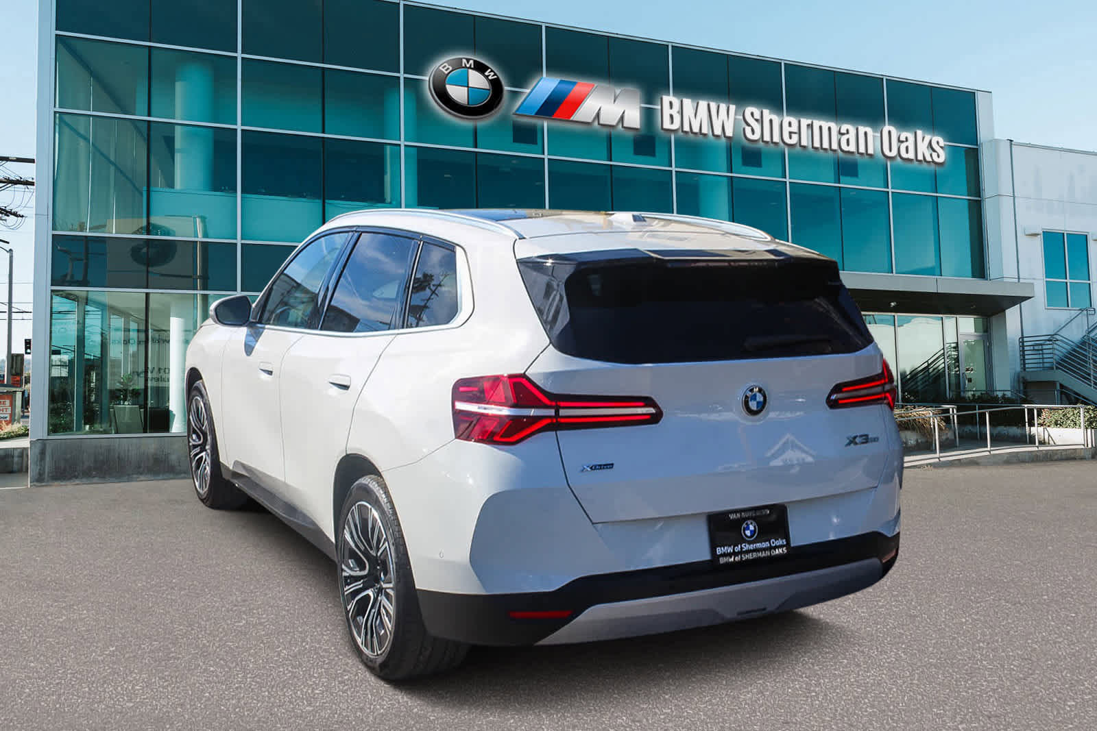 Used 2025 BMW X3 xDrive30i w/ Convenience Package image 6