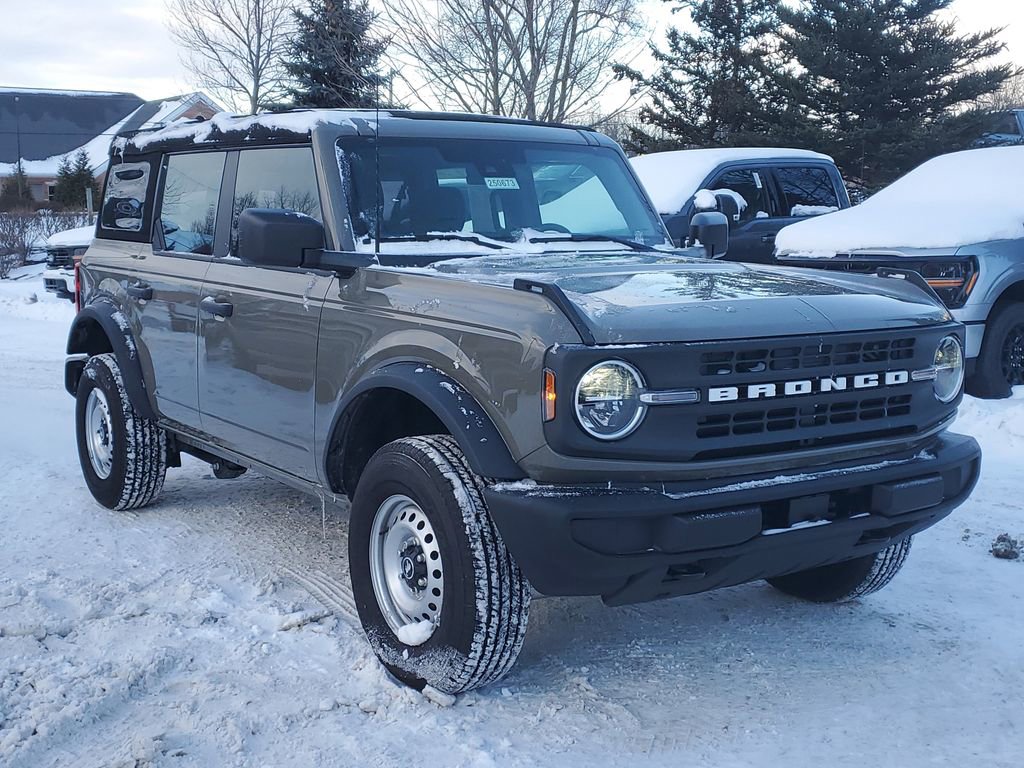 New 2025 Ford Bronco 4-Door image 3
