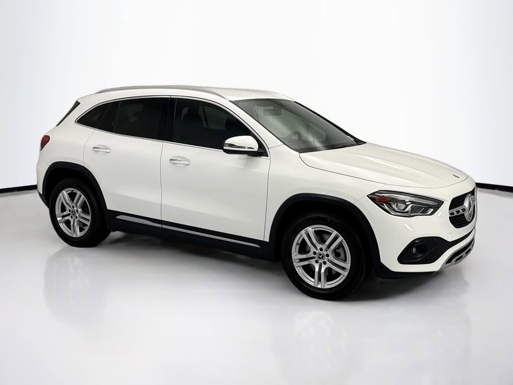 Used 2021 Mercedes-Benz GLA 250 4MATIC image 3