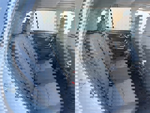 Used 2021 Toyota RAV4 XLE image 32