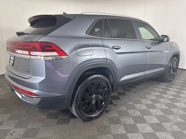 New 2025 Volkswagen Atlas Cross Sport SE image 3
