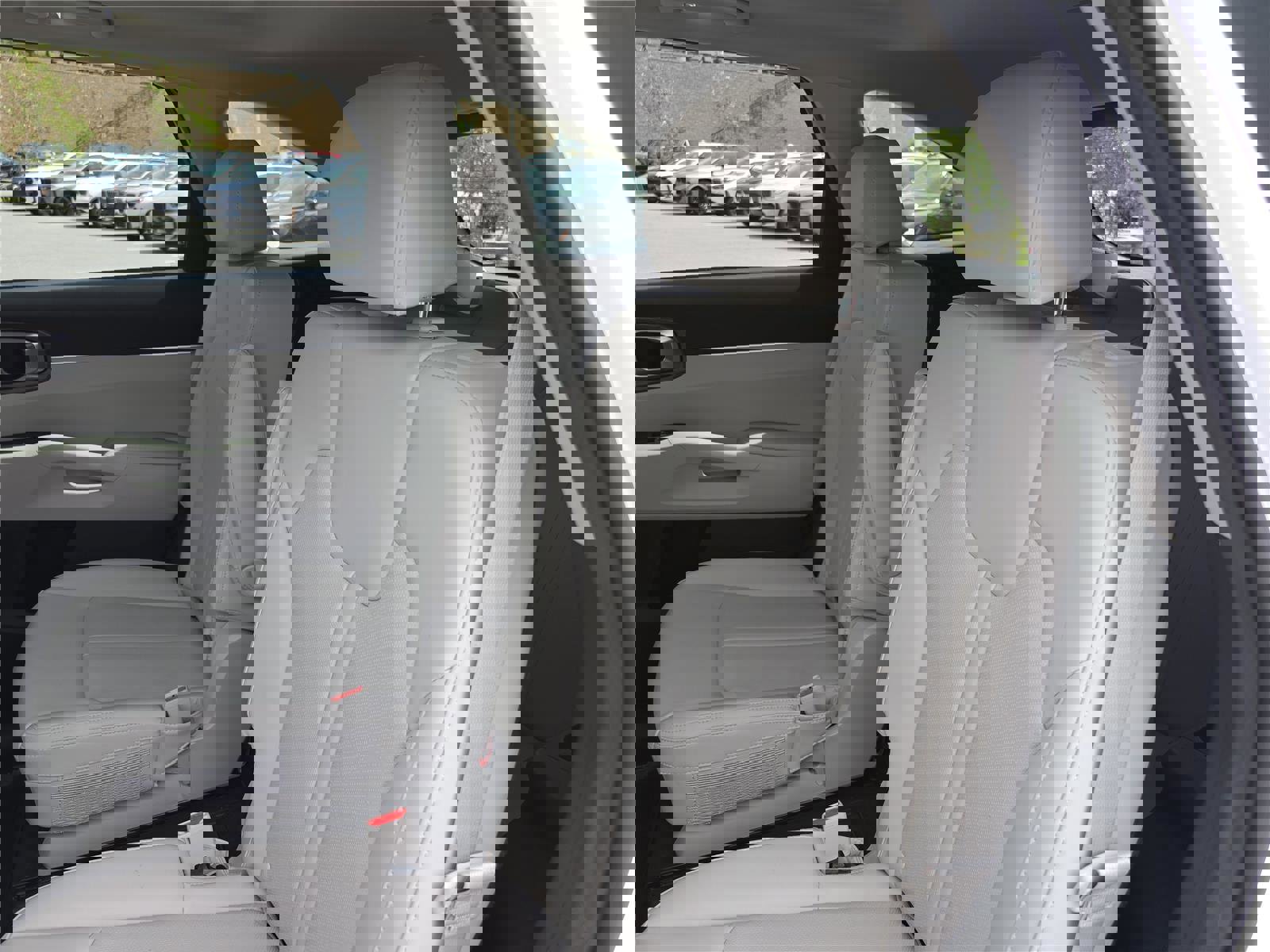 Used 2022 Kia Sorento EX w/ Panoramic Sunroof Package image 14