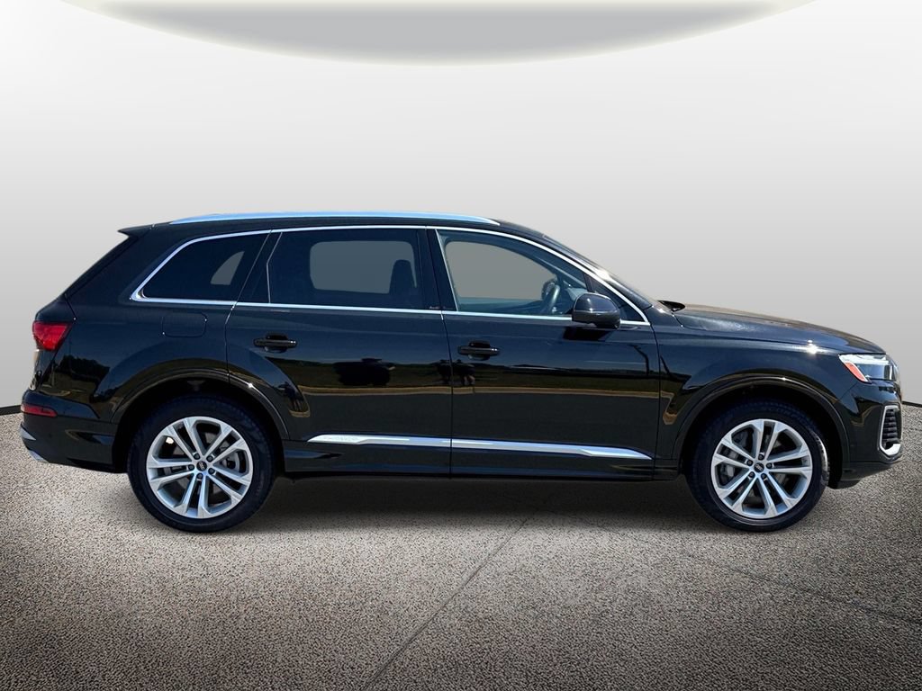 Used 2025 Audi Q7 3.0T Premium Plus AWD/4WD image 4