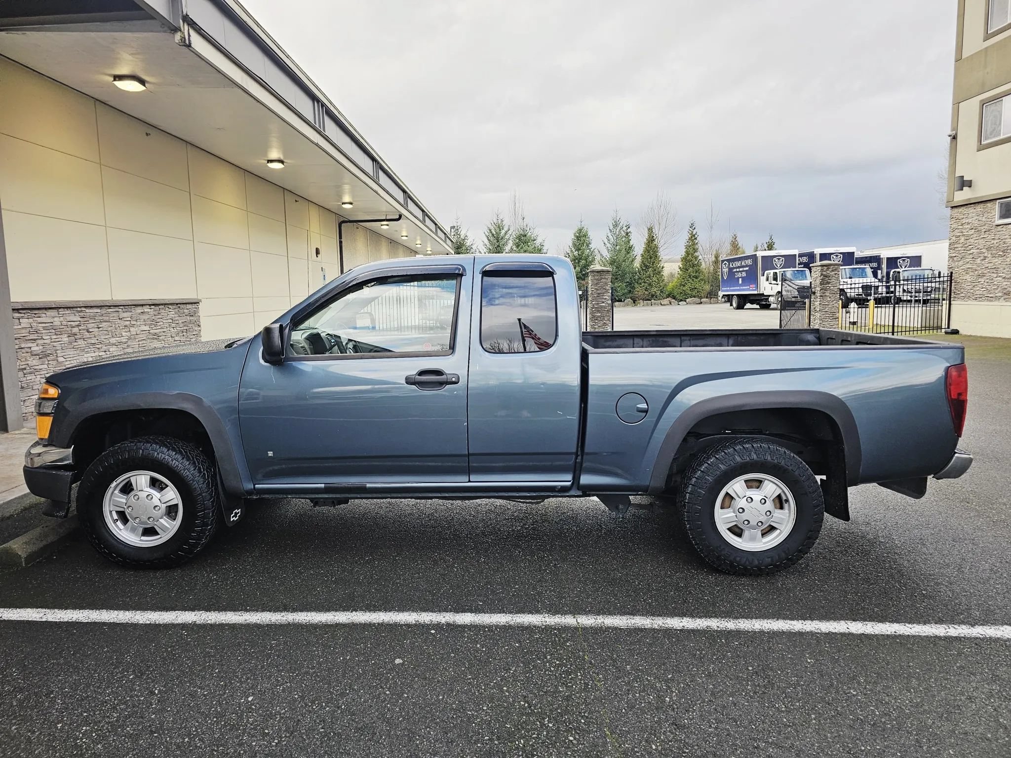 Used 2006 Chevrolet Colorado LS AWD/4WD image 2