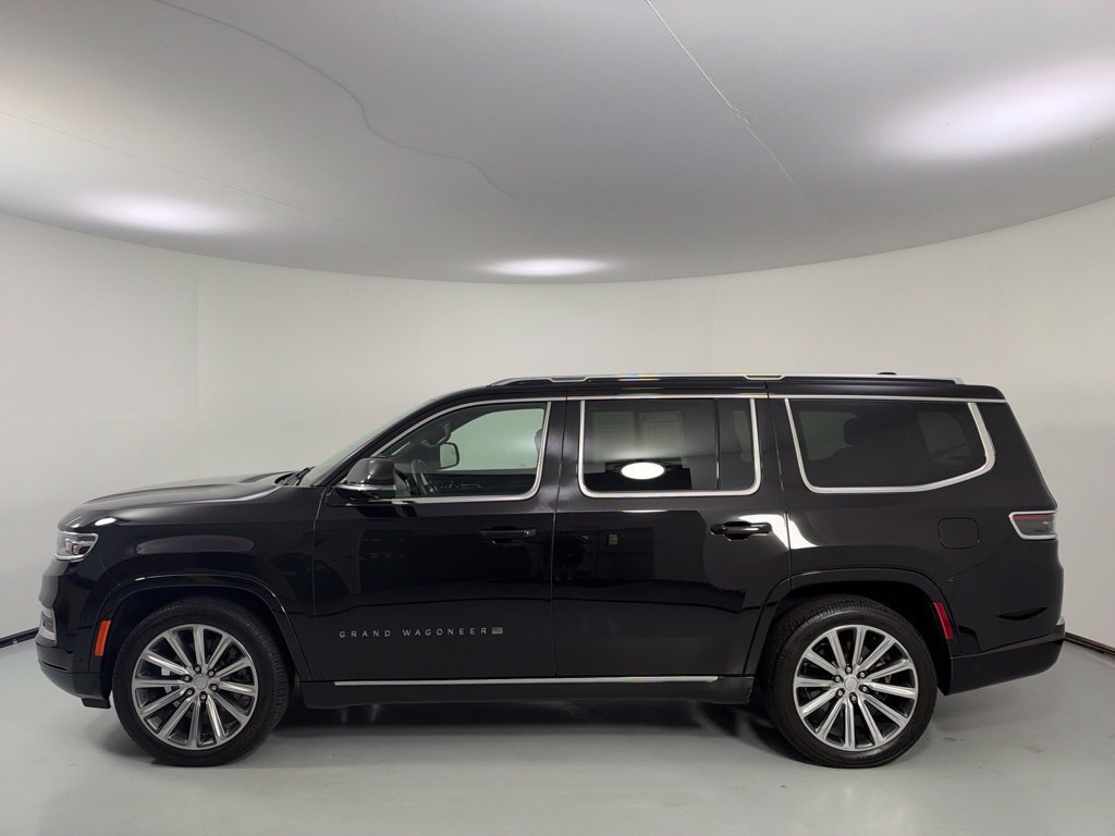 Used 2022 Jeep Grand Wagoneer Series II AWD/4WD image 5