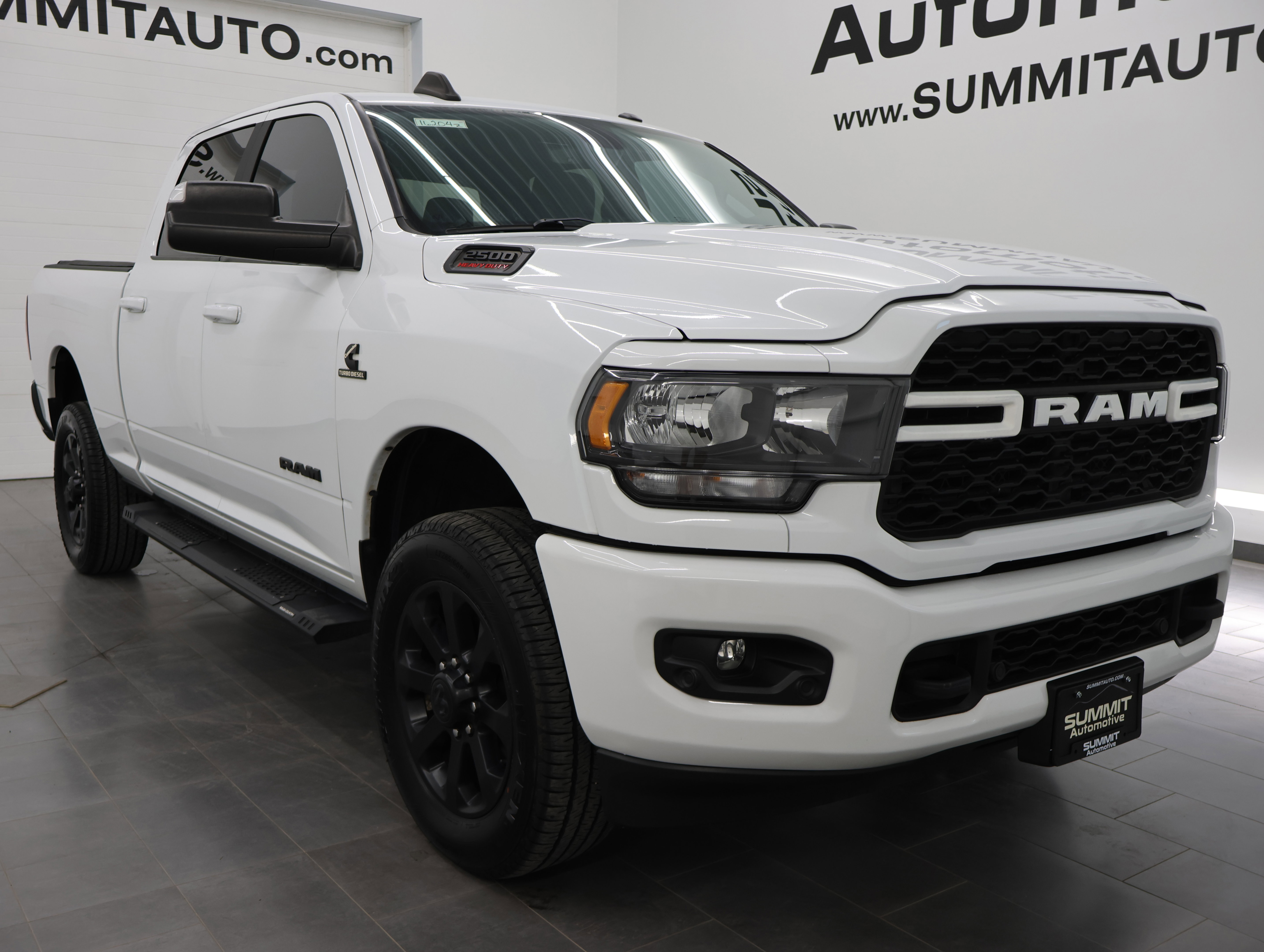 Used 2022 RAM 2500 Big Horn w/ Night Edition AWD/4WD image 2
