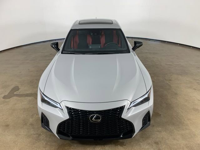 Used 2025 Lexus IS 500 w/ F-Sport Performance image 4