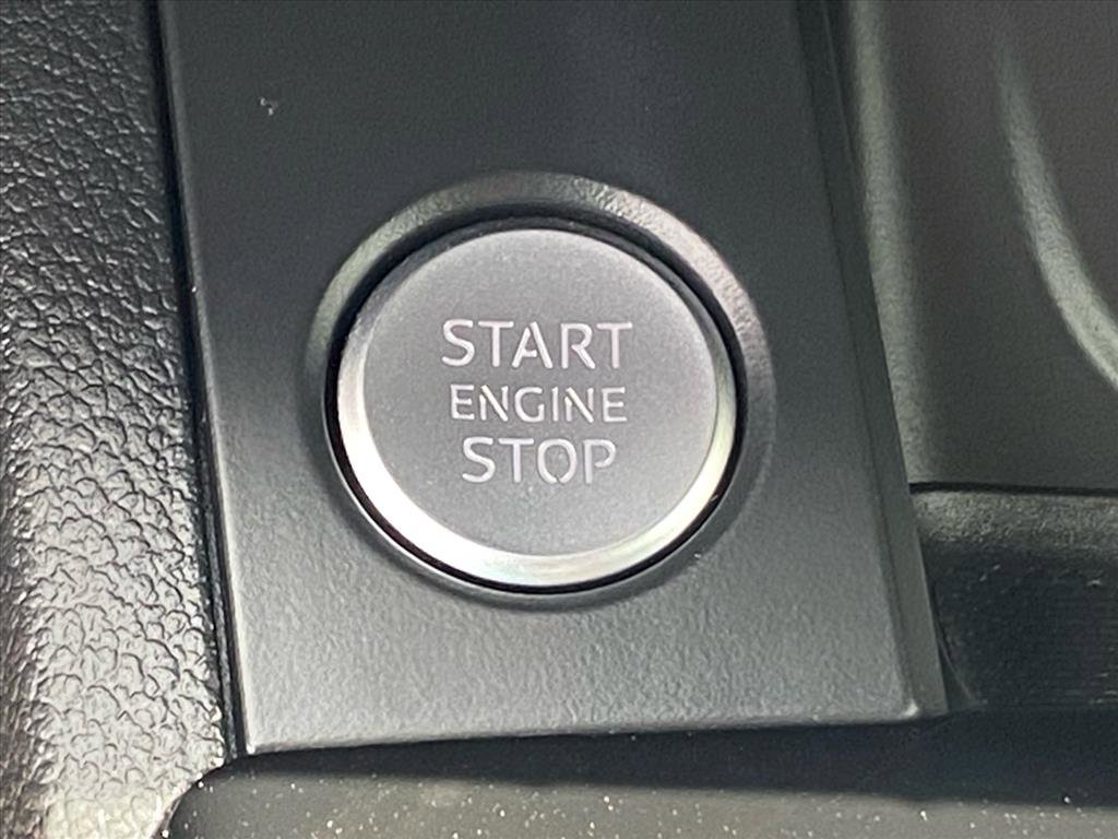 Used 2023 Audi A4 2.0T Premium w/ Convenience Package image 17