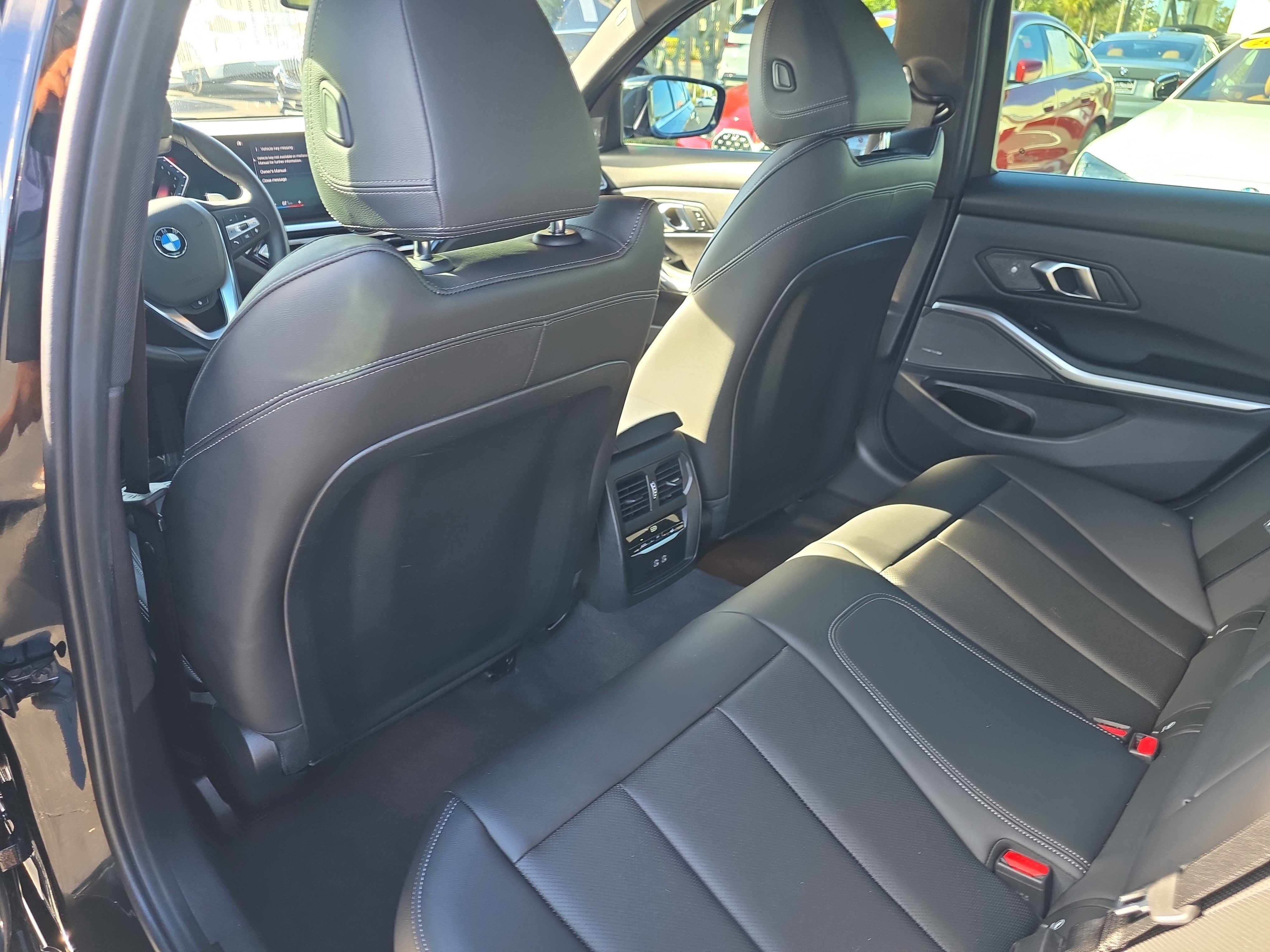 Used 2024 BMW 330i xDrive Sedan w/ Premium Package image 11