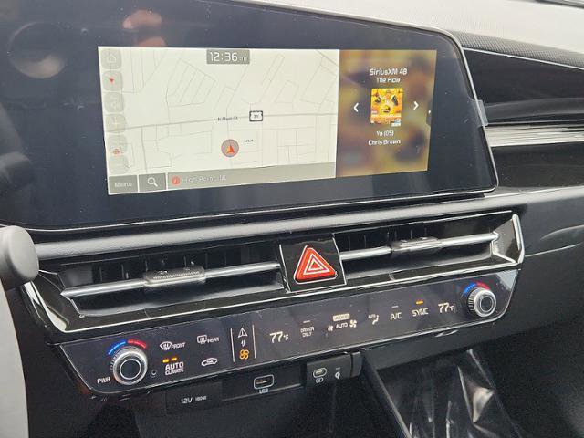 New 2025 Kia Niro EX image 11