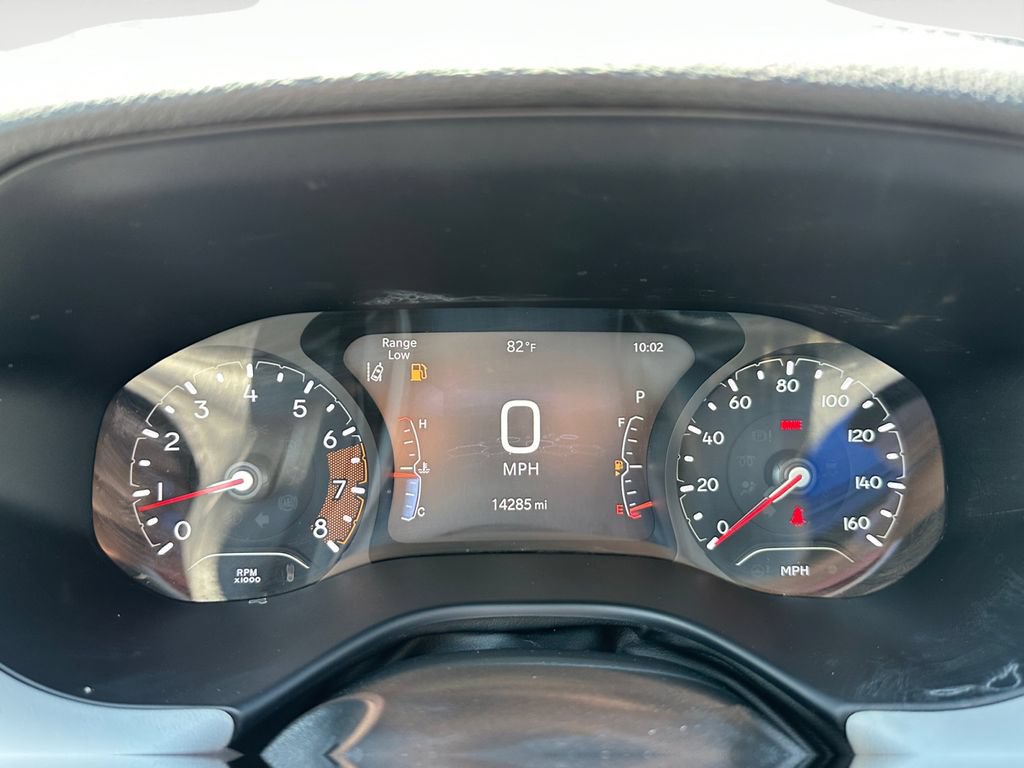 Used 2024 Jeep Compass Limited w/ Sun and Sound Group AWD/4WD image 18