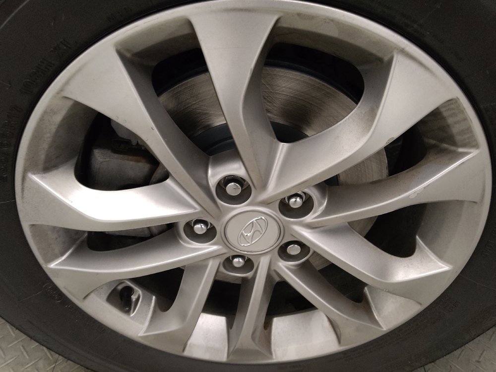 Used 2019 Hyundai Santa Fe SEL FWD image 31