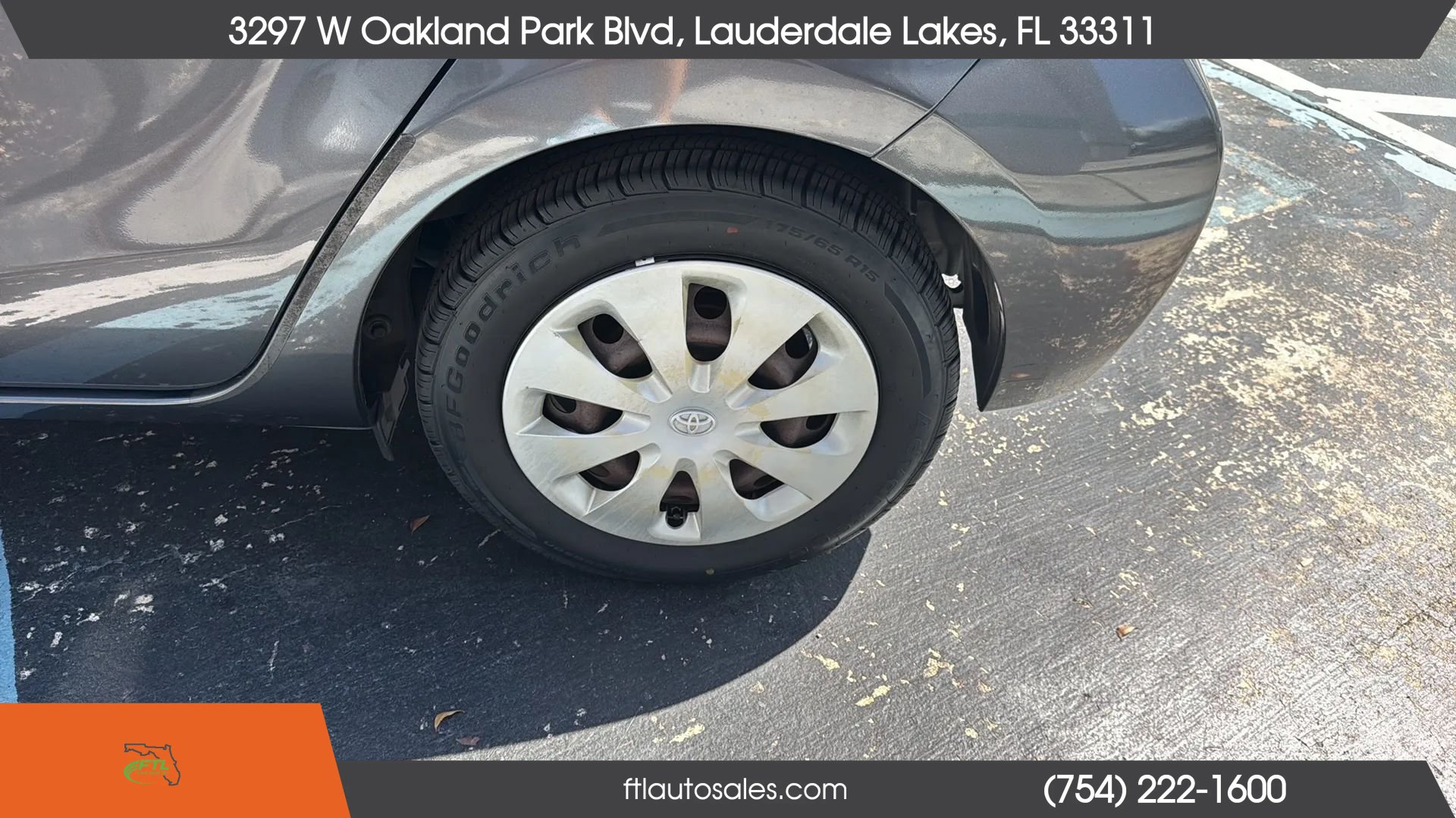 Used 2013 Toyota Prius C One FWD image 15