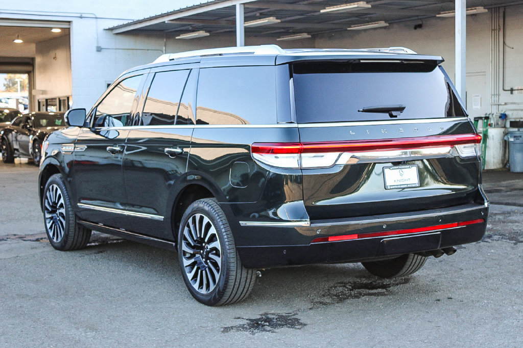 Used 2024 Lincoln Navigator Black Label AWD/4WD image 6