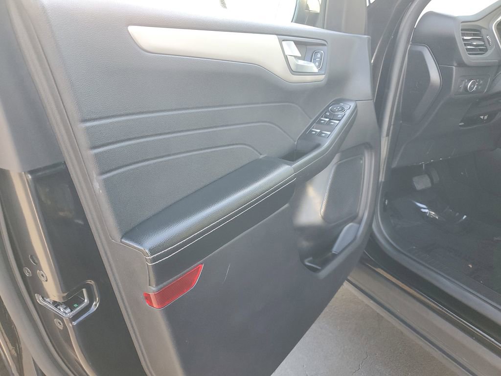 Certified 2022 Ford Escape SEL image 6