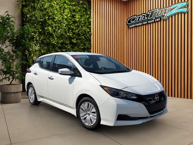 Used 2024 Nissan Leaf S FWD image 7