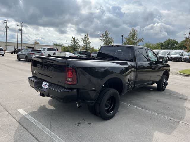 New 2026 RAM 3500 Big Horn AWD/4WD image 8