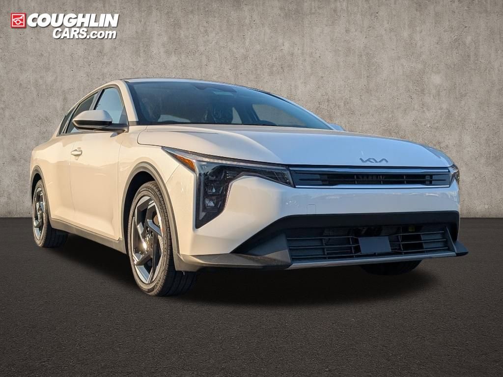 New 2025 Kia K4 EX 360° Tour