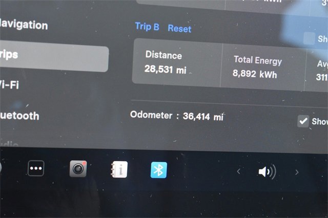 Used 2021 Tesla Model 3 Performance image 24