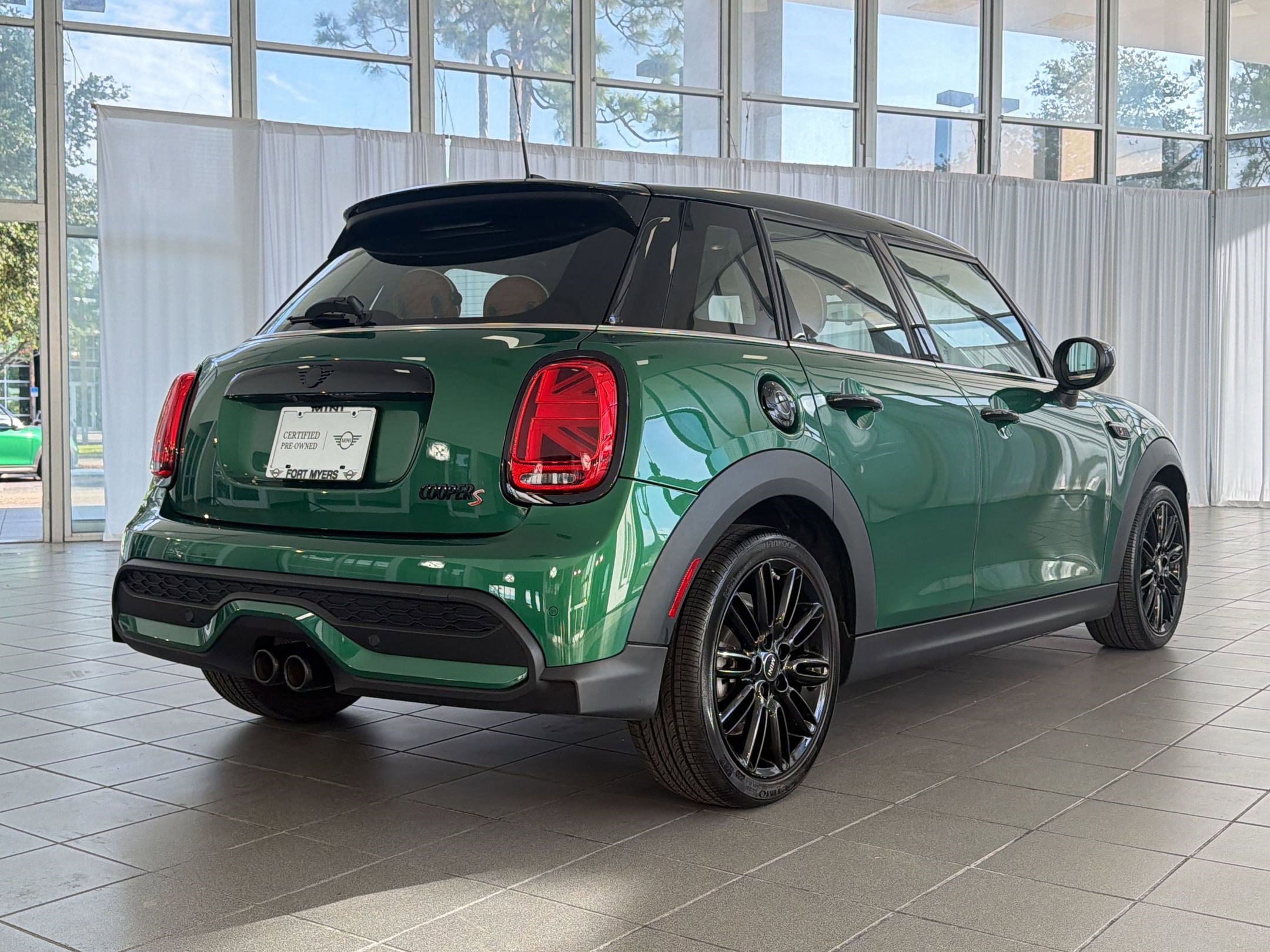 Certified 2024 MINI Cooper S FWD image 9