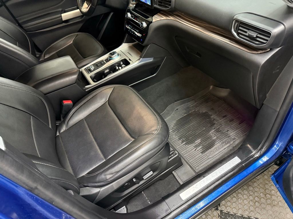 Used 2022 Ford Explorer Limited w/ Equipment Group 301A image 53