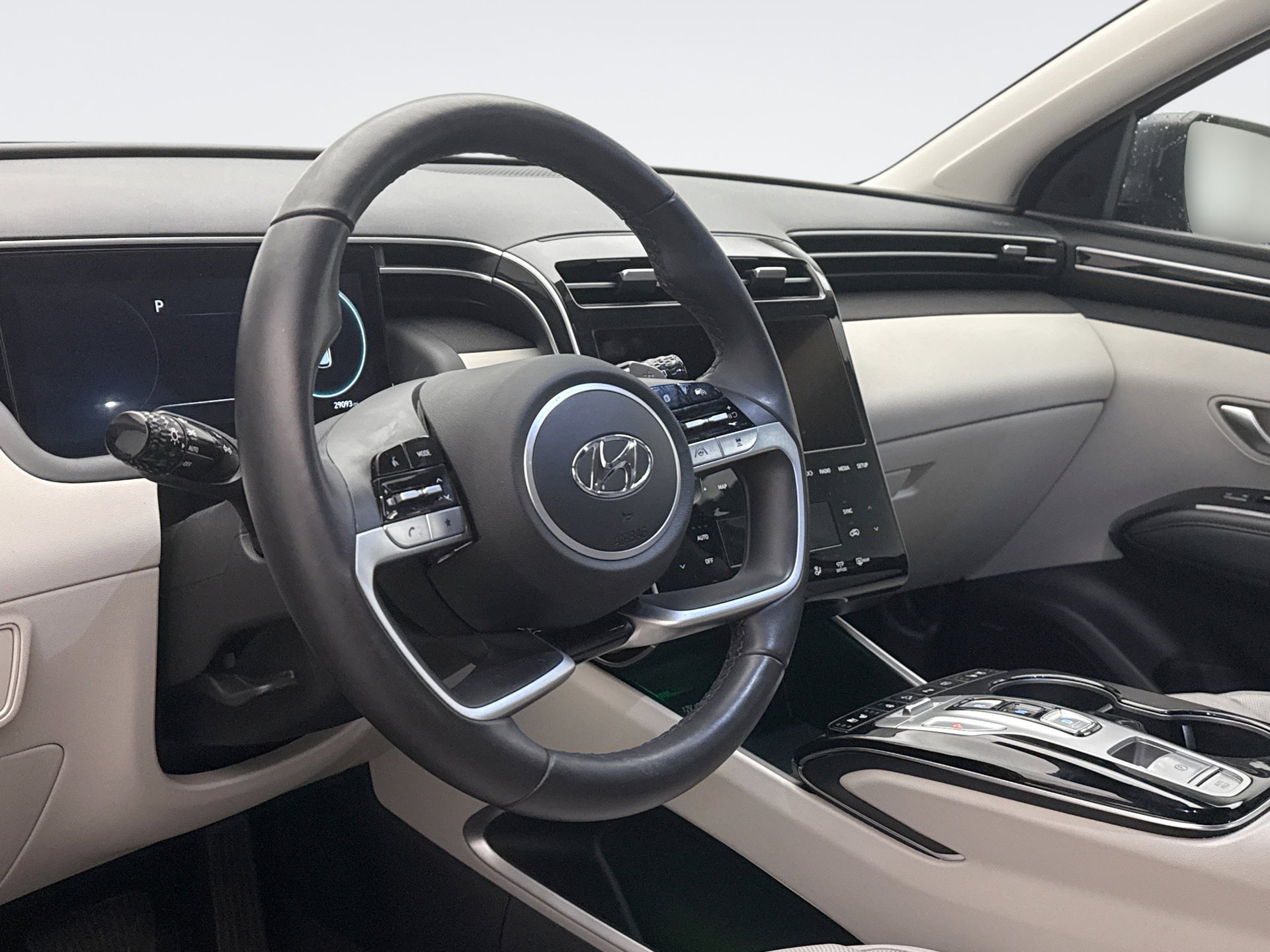 Used 2023 Hyundai Tucson Limited image 7