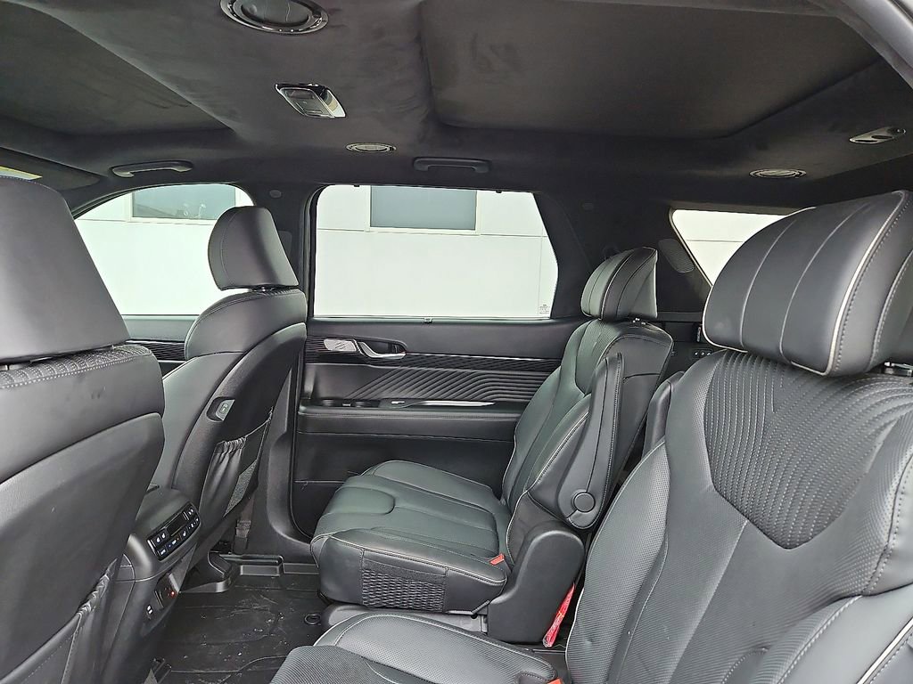 Used 2025 Hyundai Palisade Calligraphy image 15