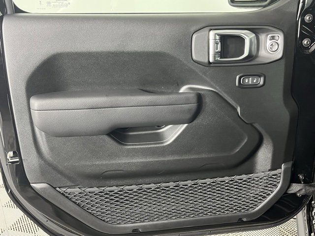 New 2025 Jeep Gladiator Willys image 19