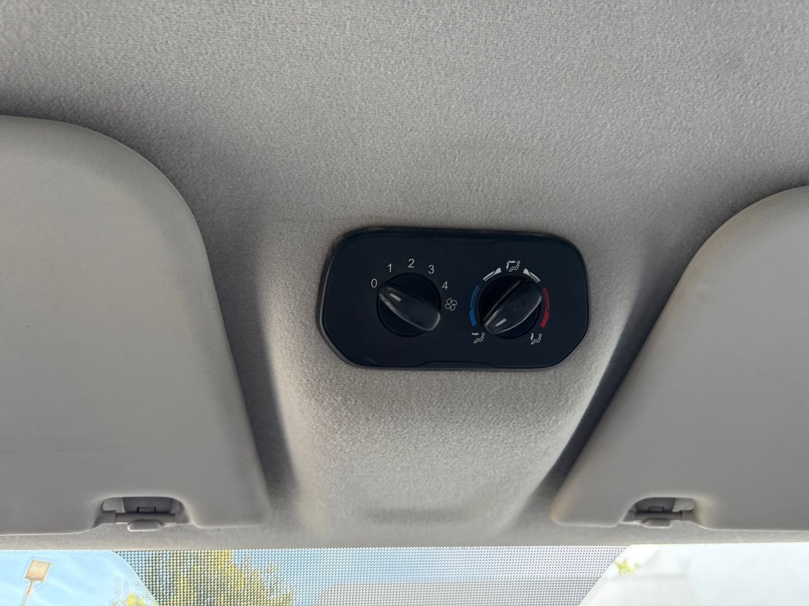 Used 2017 Ford Transit 350 XL RWD image 21