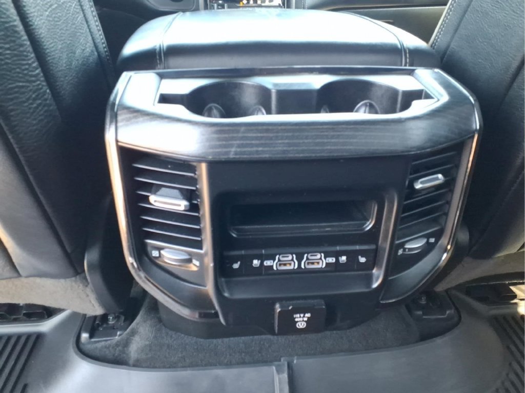 Used 2022 RAM 1500 Limited AWD/4WD image 17