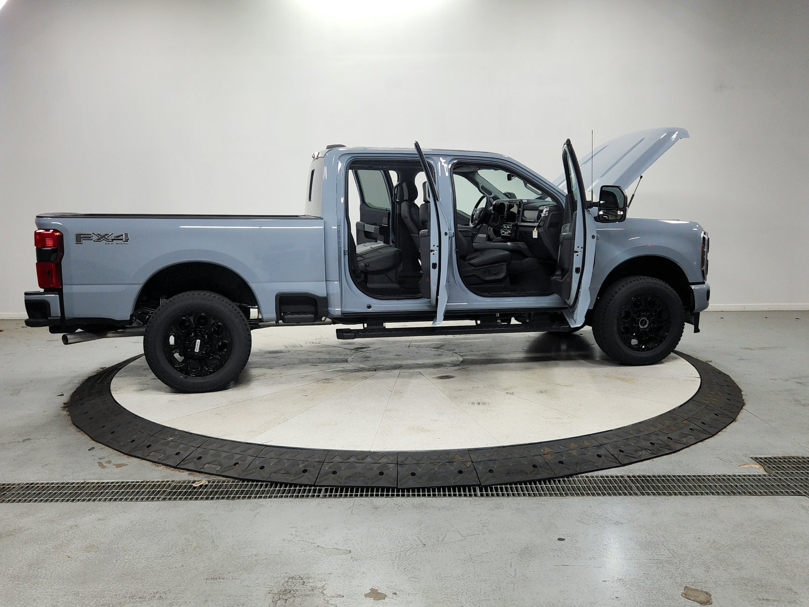 New 2027 Ford F250 Lariat w/ Black Appearance Package AWD/4WD image 17