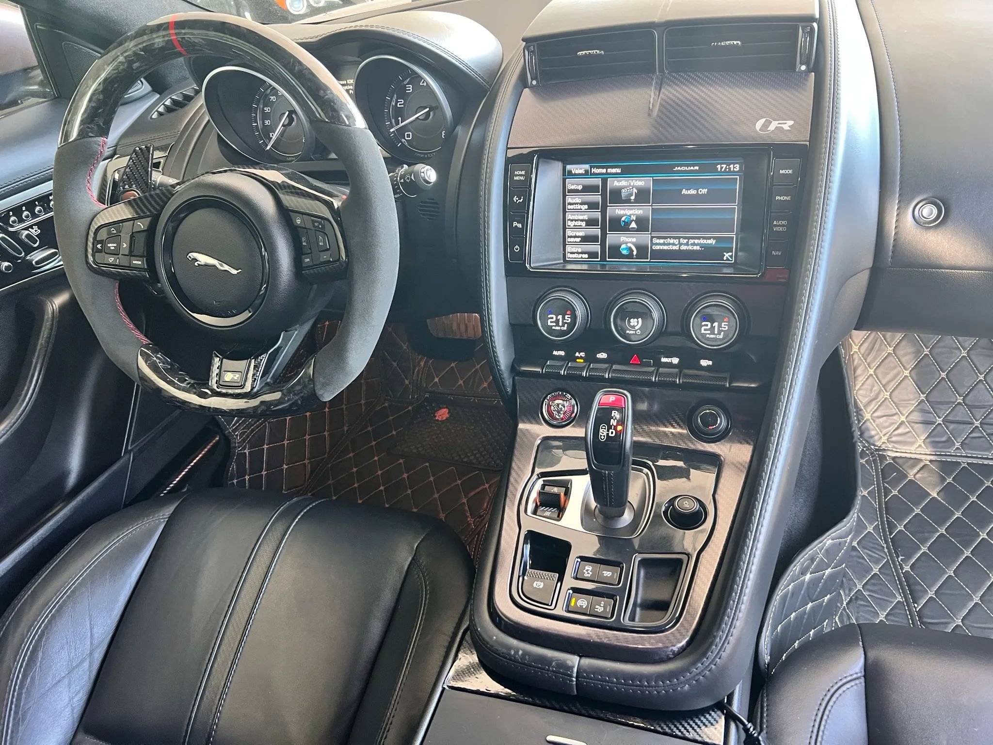 Used 2015 Jaguar F-TYPE R RWD image 7