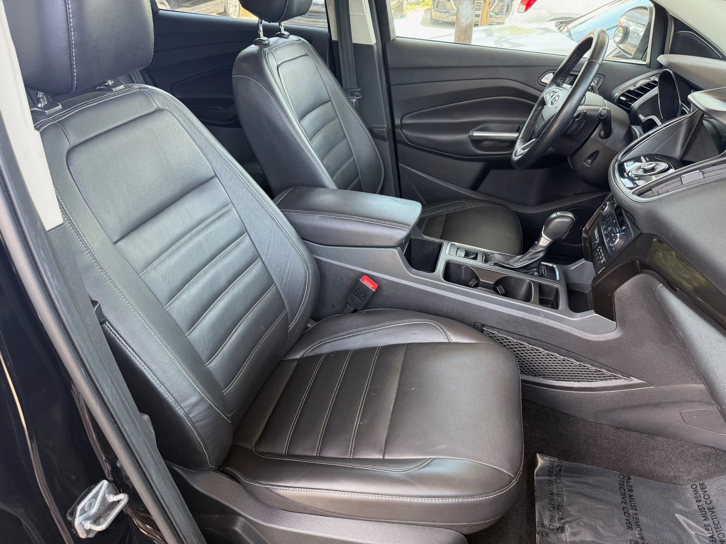 Used 2017 Ford Escape Titanium w/ Equipment Group 301A AWD/4WD image 16