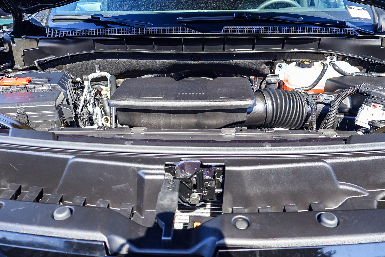 Used 2026 Chevrolet Suburban LT AWD/4WD image 24