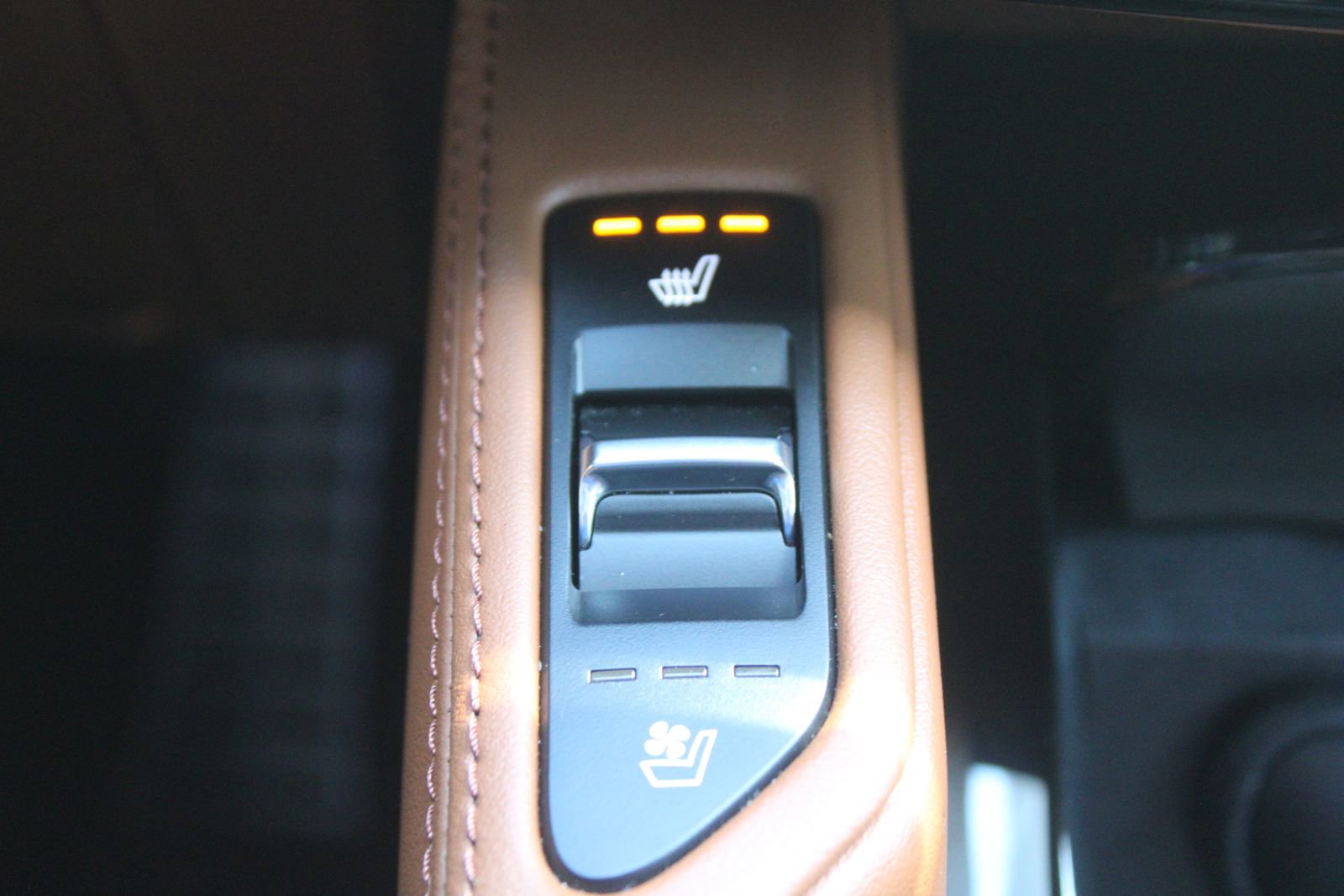 Certified 2025 Kia Telluride SX X-Line AWD/4WD image 47