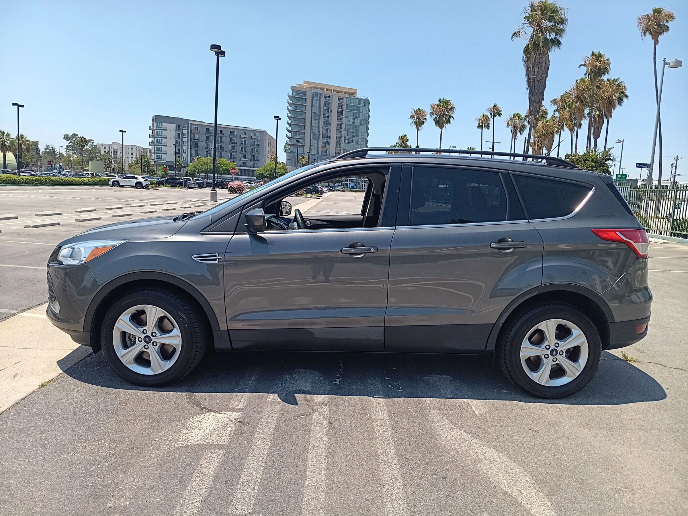 Used 2016 Ford Escape SE image 5