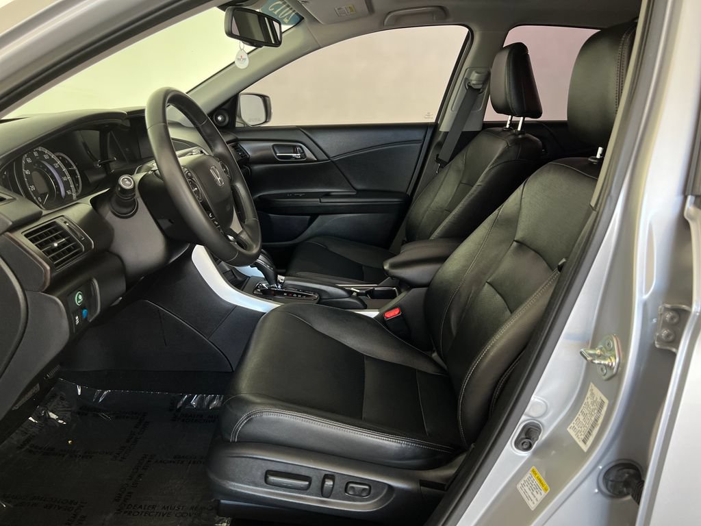 Used 2015 Honda Accord EX-L image 11