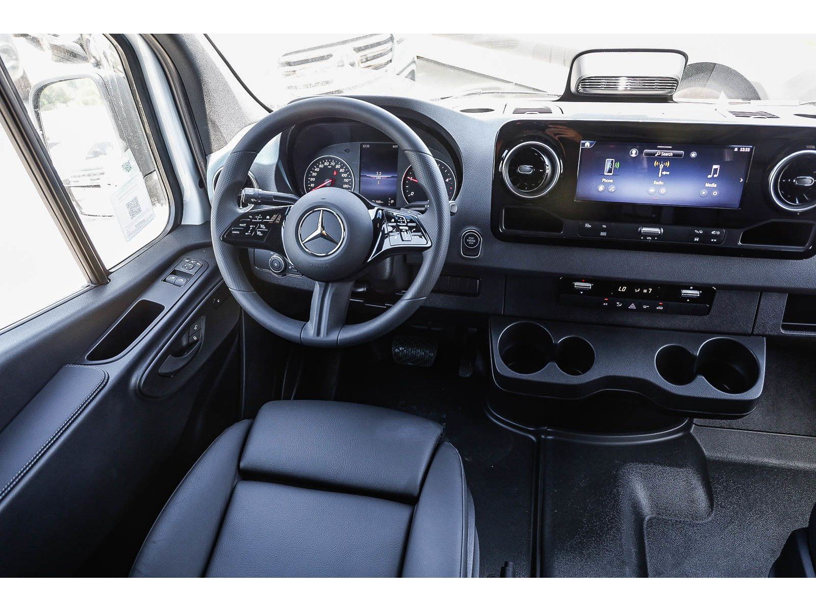 New 2026 Mercedes-Benz Sprinter 2500 image 15