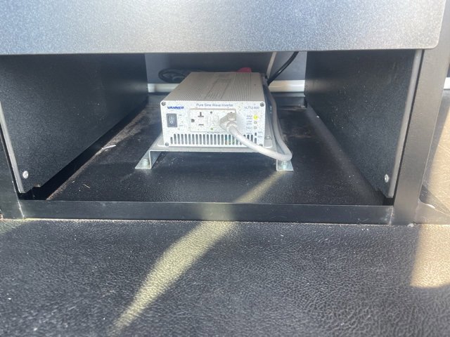 Used 2019 Ford Transit 150 XLT image 26